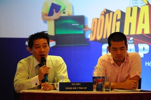 Đại diện hãng máy tính HP, ông Nguyễn Đức Tường – GĐ truyền thông trả lời câu hỏi của phóng viên.